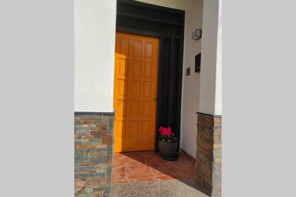 הוילה Els Muntells Casa Castro מראה חיצוני תמונה
